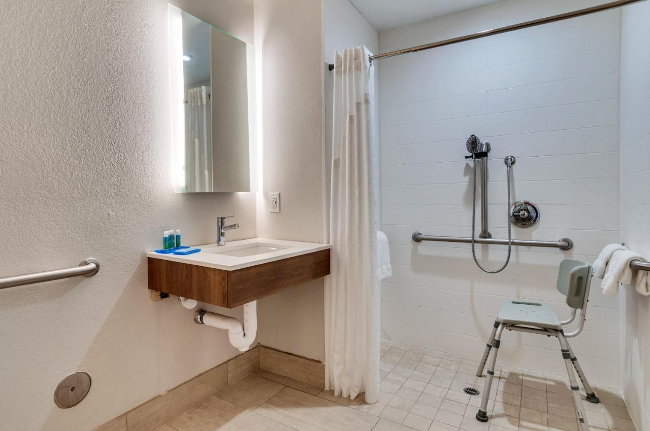 Holiday Inn Express Hotel & Suites Lake Elsinore By Ihg Exterior foto