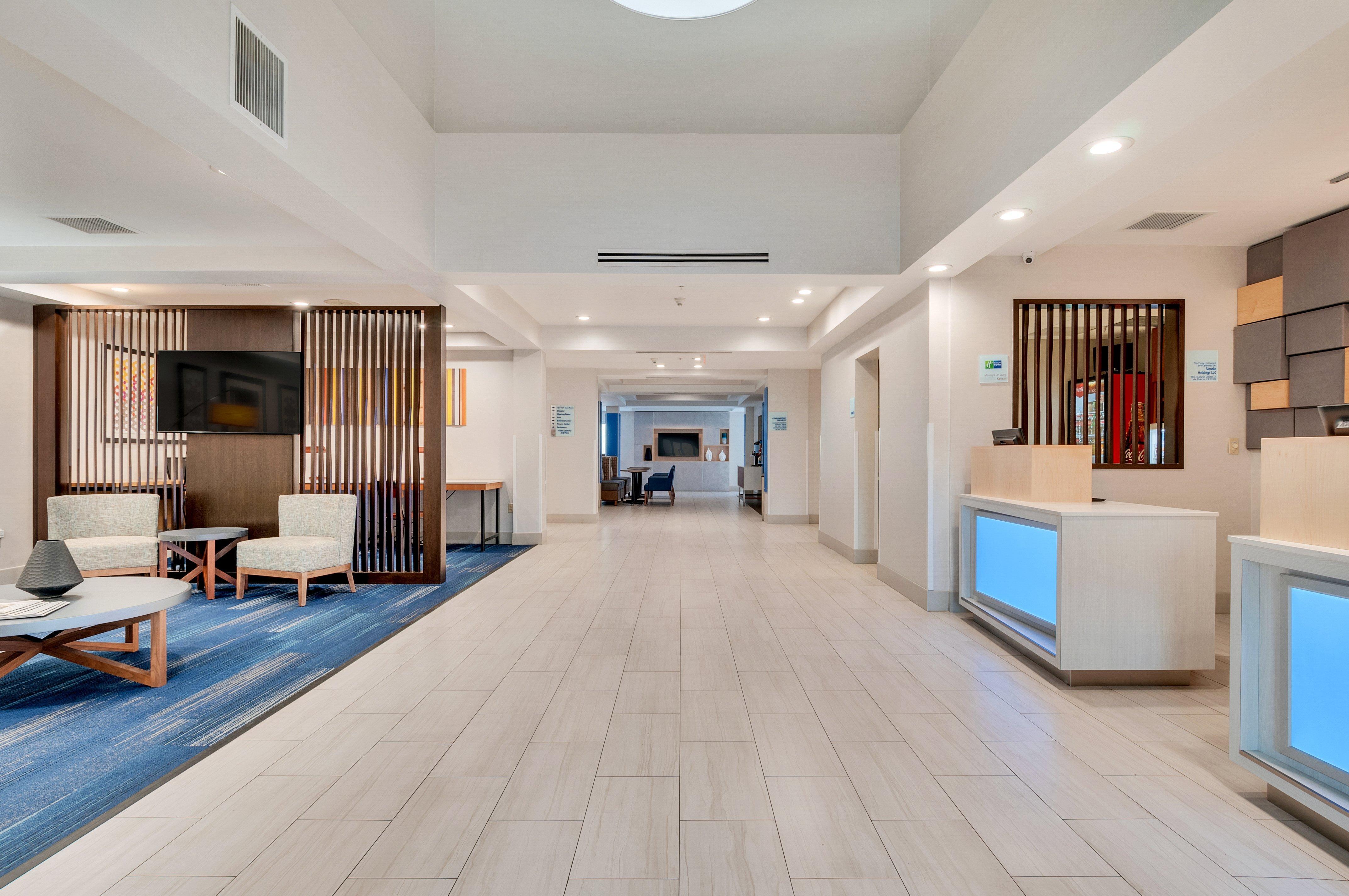 Holiday Inn Express Hotel & Suites Lake Elsinore By Ihg Exterior foto