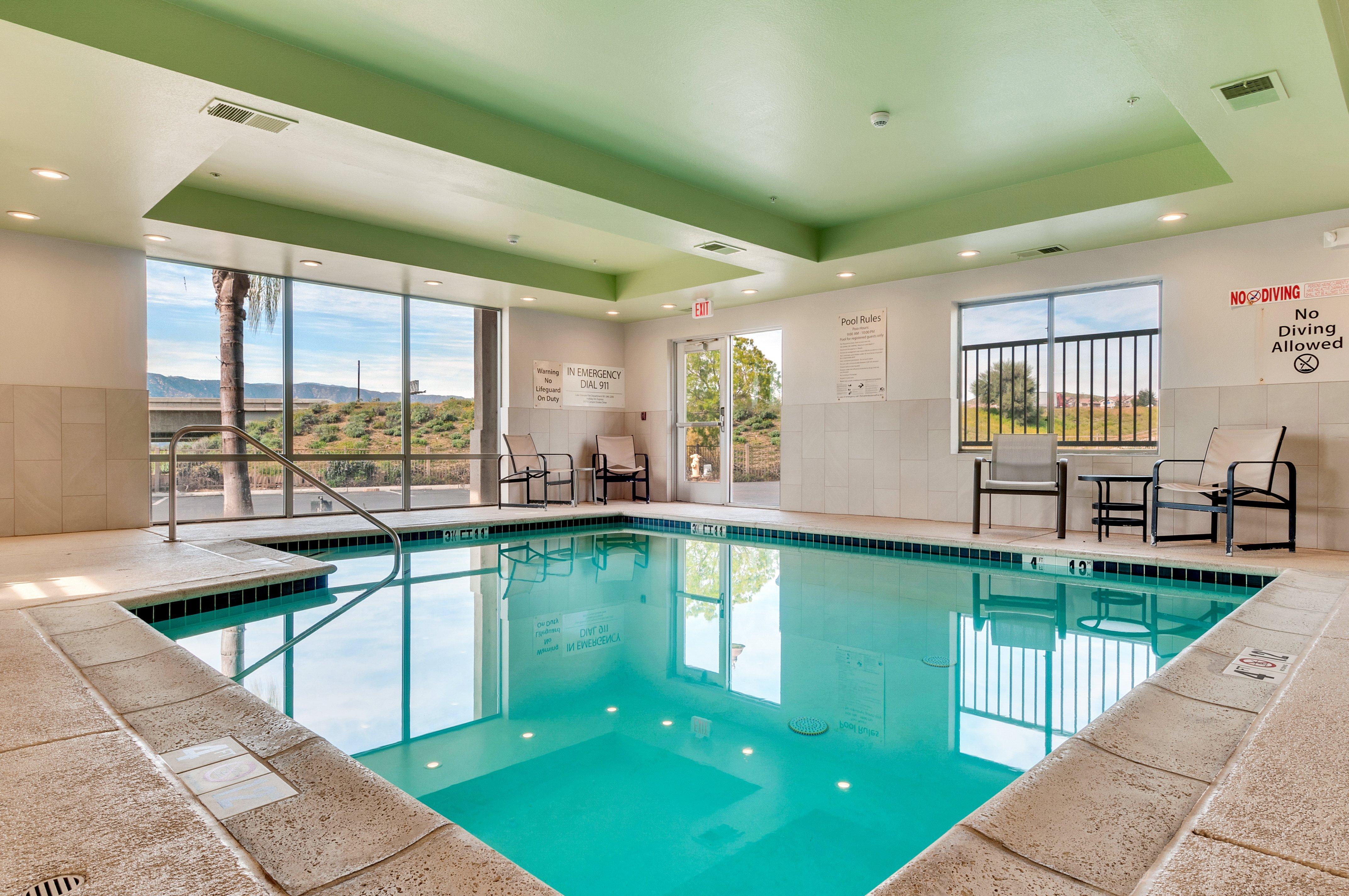 Holiday Inn Express Hotel & Suites Lake Elsinore By Ihg Exterior foto