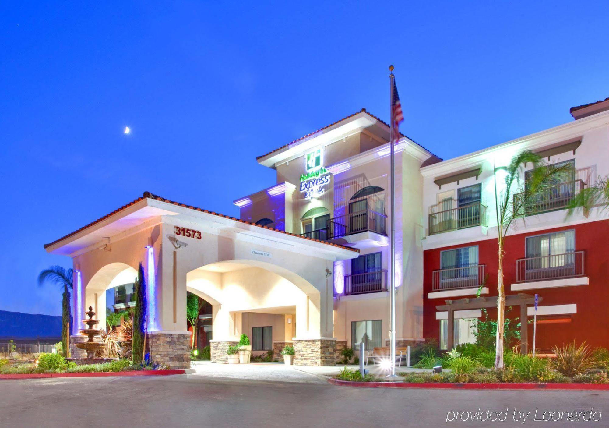 Holiday Inn Express Hotel & Suites Lake Elsinore By Ihg Exterior foto