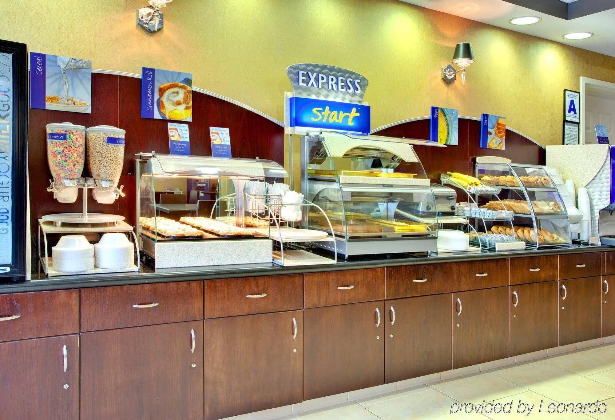 Holiday Inn Express Hotel & Suites Lake Elsinore By Ihg Exterior foto